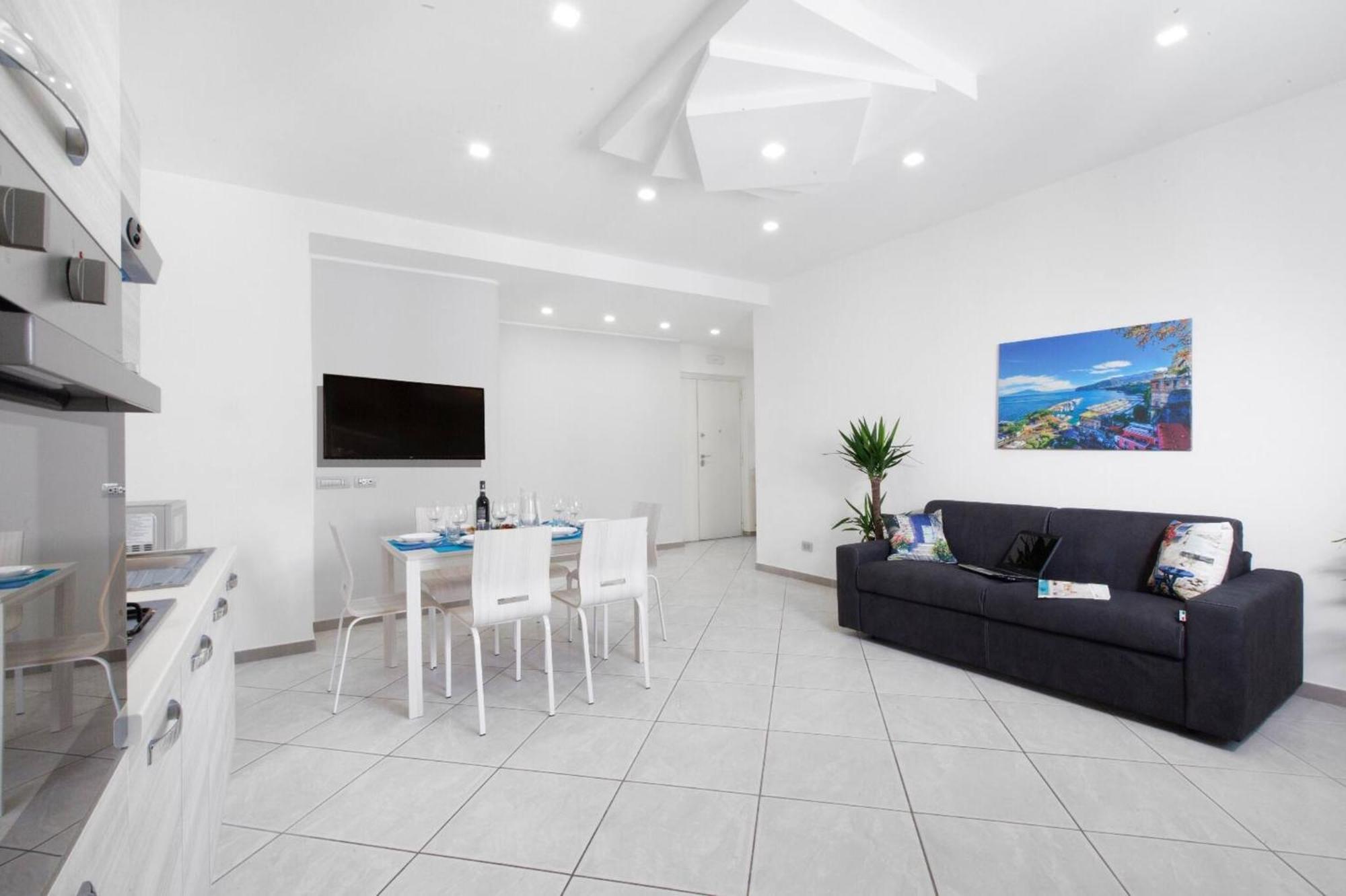 Lux Fabulous Sorento Apartment